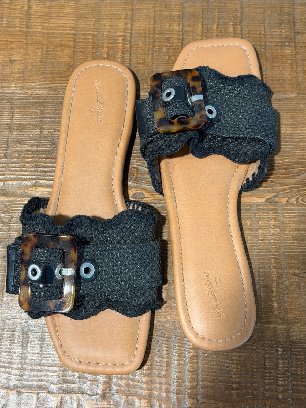 Universal Thread Black Knit Slide Mules with Tortoiseshell Buckle